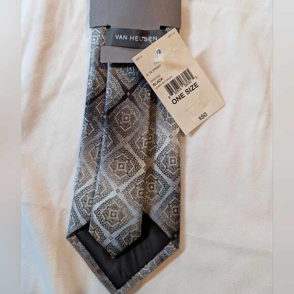Mens Van Heusen Extra Long Tie BNWT - Picture 4 of 5